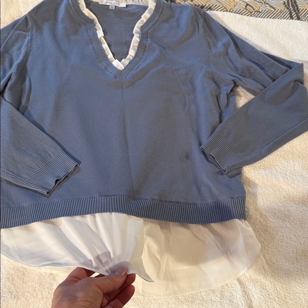 Sioni Gray V-Neck Sweater with Cream Ruffle Trim, size S